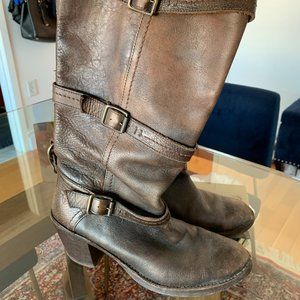 Frye Women's Carmen 3 Strap Boot - Dark Brown